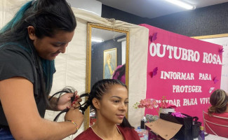 Servidoras do Hospital Regional de Augustinópolis recebem atendimentos durante campanha Outubro Rosa
