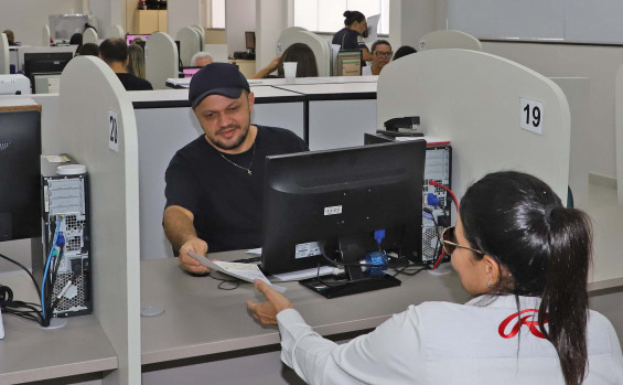 Em Gurupi, governador Wanderlei Barbosa inaugura unidade de atendimento ao cidadão com mais de 200 serviços