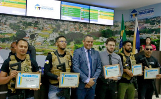 Policiais Civis da Delegacia de Repressão a Roubos recebem homenagem da Câmara de Vereadores de Araguaína
