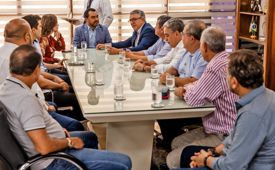Governador Wanderlei Barbosa recebe ministro Alexandre Padilha que assegura liberação de obras na TO-010