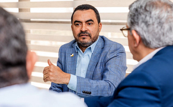 Governador Wanderlei Barbosa recebe ministro Alexandre Padilha que assegura liberação de obras na TO-010