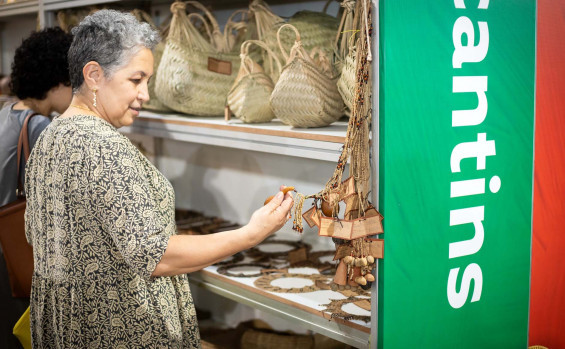 Estande do Tocantins no Salão do Artesanato reúne, pela primeira vez, trabalhos feitos por povos Javaé, Krahô e Karajá