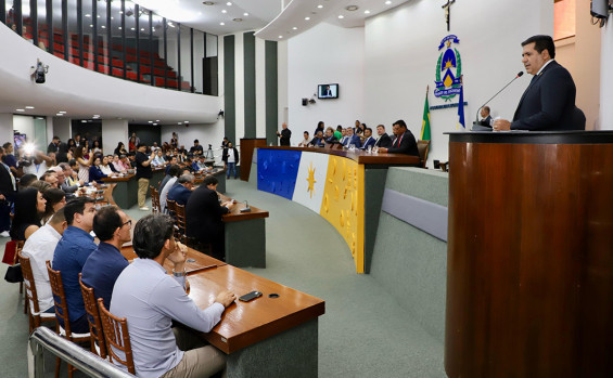 Em audiência pública na Assembleia, governador Wanderlei Barbosa propõe novos estudos para tarifação de água no Tocantins