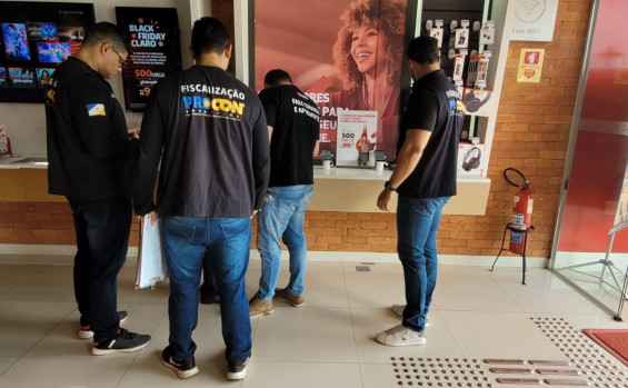 Procon Tocantins autua três empresas durante a operação Black Friday 2023