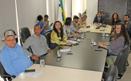 Governo do Tocantins recebe representantes da Embrapa para conhecer projeto de processamento móvel de peixes