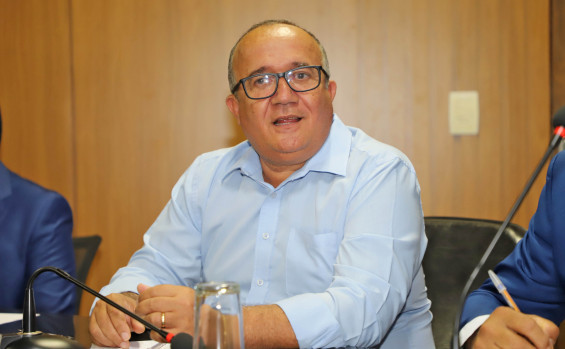 Governador em exercício Laurez Moreira é homenageado com o Título de Cidadão Honorário em Palmeirópolis