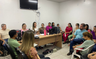 HRA alinha processos de trabalhos com equipes das farmácias da unidade