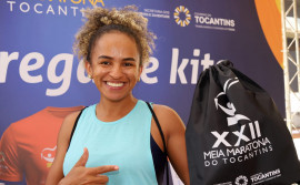 Governo do Tocantins entrega kits da Meia Maratona do Tocantins para competidores
