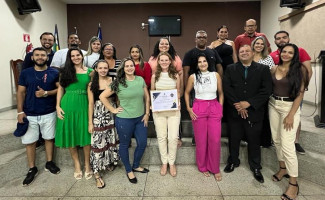 Diretora do Hospital e Maternidade Irmã Rita recebe Moção de Aplausos