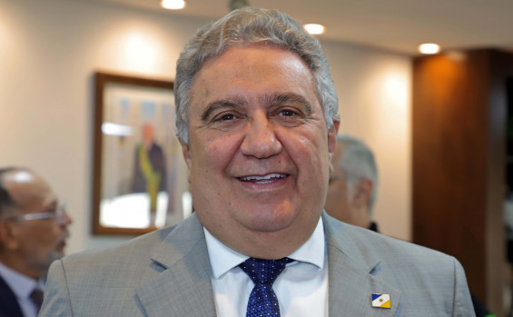 Governador em exercício, Laurez Moreira, recebe grupo chinês interessado nas potencialidades do Tocantins