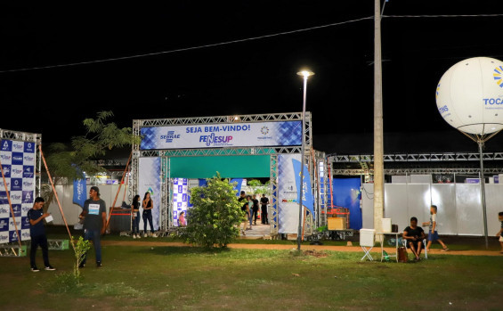 Governador em exercício, Laurez Moreira, realiza a abertura da 1º edição da Feira de Negócios da Região Sul de Palmas