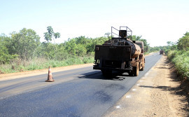 Governo do Tocantins recupera asfalto em trecho da TO-050 entre Palmas e Porto Nacional