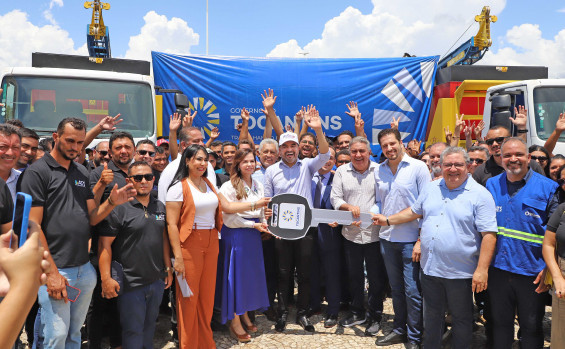 Com investimento de R$ 30 milhões, governador Wanderlei Barbosa entrega veículos e equipamentos para diversas pastas