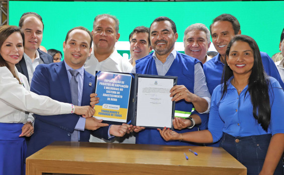 Com investimento de R$ 30 milhões, governador Wanderlei Barbosa entrega veículos e equipamentos para diversas pastas