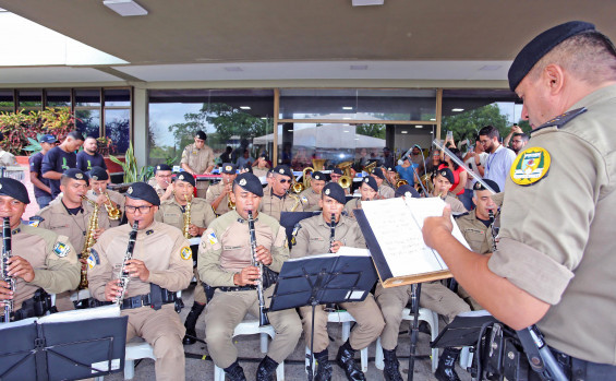 Educação entrega 4 mil toneladas de alimentos arrecadados pelo Balé Popular do Tocantins