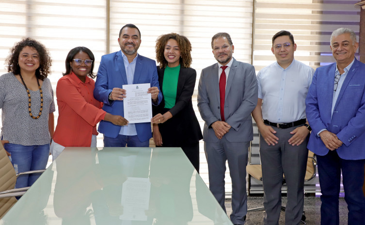 Governador Wanderlei Barbosa sanciona leis que ampliam direitos e inclusão no Tocantins