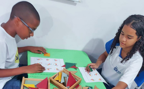 Prêmio Escola que Transforma: Desafios matemáticos garantem aprendizagem e diversão em escola estadual de Combinado