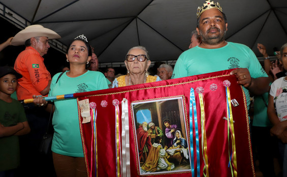 Governador Wanderlei Barbosa prestigia a Folia de Santo Reis em Pequizeiro