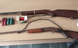 Em Arraias, Polícia Civil apreende duas espingardas e várias munições intactas