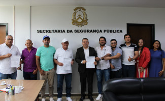 Secretário Wlademir Mota recebe vereadores e prefeito de Pugmil para debater fortalecimento da segurança pública 