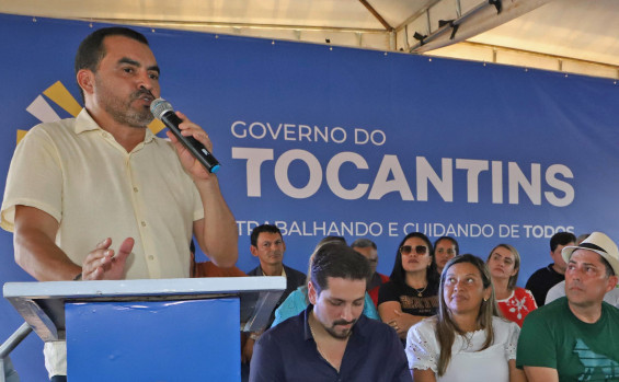 Em comemoração ao aniversário de Palmeiras do Tocantins, governador Wanderlei Barbosa inaugura Complexo Poliesportivo