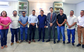 Governo do Tocantins debate implantação de escola cívico-militar em Lagoa da Confusão