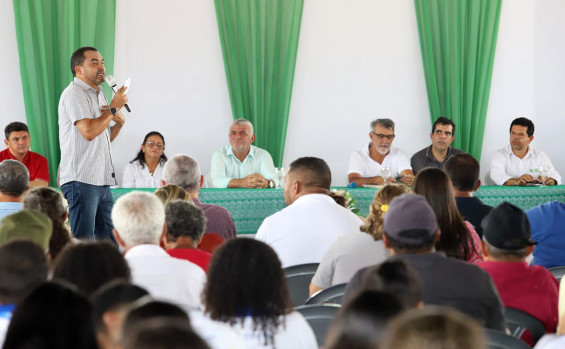 Governador Wanderlei Barbosa anuncia investimento de R$ 1 milhão para a agroindustrialização do pescado em Araguatins