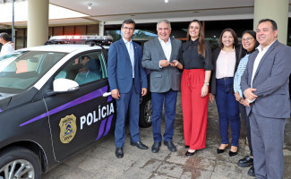 Governo do Tocantins entrega viatura à Polícia Civil para fortalecimento das ações de combate à violência contra a mulher