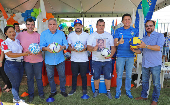 Em Abreulândia, governador em exercício Laurez Moreira entrega reforma e ampliação de estádio, com investimento de R$ 700 mil 