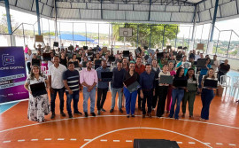 Governo do Tocantins inicia entrega de notebooks para profissionais da rede estadual de ensino em Arraias e Dianópolis