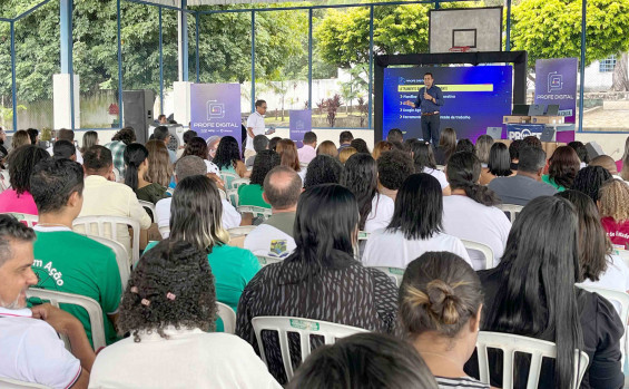 Governo do Tocantins entrega 14 mil novos notebooks para superintendências regionais de Educação de Arraias e Dianópolis