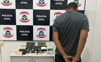 Polícia Civil prende homem investigado por assaltos e apreende drogas e munições 
