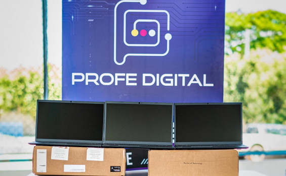 Governo do Tocantins entrega computadores para professores da regional de Gurupi