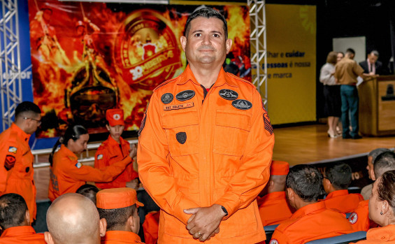 Governador Wanderlei Barbosa prestigia a formatura de 46 sargentos do Curso de Aperfeiçoamento do Corpo de Bombeiros Militar