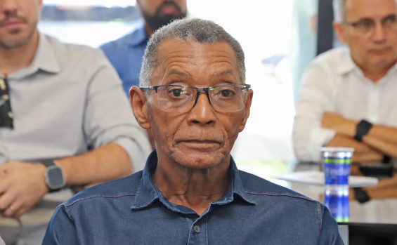 Na Bahia, governador Wanderlei Barbosa analisa inovações para impulsionar a produção de cacau no Tocantins