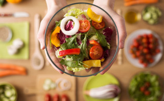 No Dia da Saúde e da Nutrição, SES-TO orienta a população sobre alimentação saudável