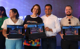 Governo do Tocantins entrega notebooks para professores que atuam na Seduc 