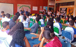Agentes Socioeducativos promovem palestras em escolas estaduais sobre prevenção e atos infracionais 