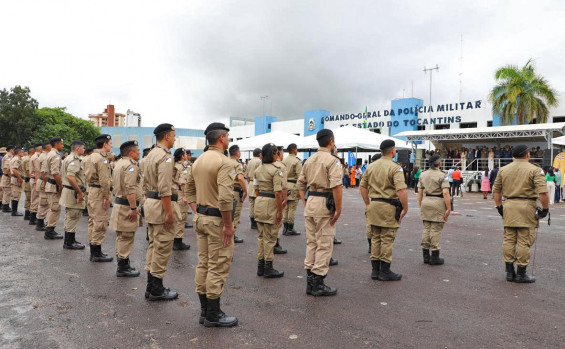 Governador Wanderlei Barbosa conduz solenidade que marca a promoção e o reconhecimento dos policiais militares tocantinenses
