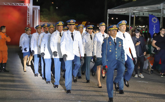 Governador Wanderlei Barbosa participa de solenidade que promove 116 bombeiros e entrega Jet Skis para a corporação