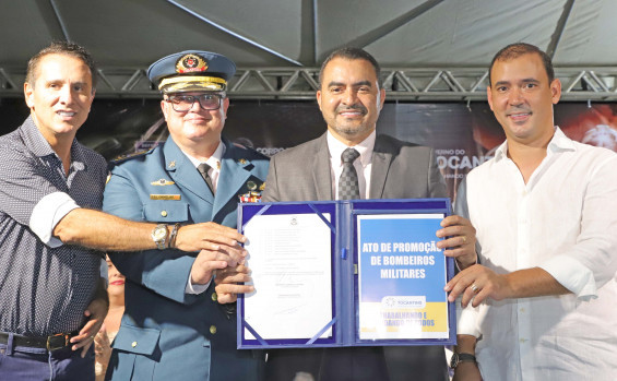 Governador Wanderlei Barbosa participa de solenidade que promove 116 bombeiros e entrega Jet Skis para a corporação