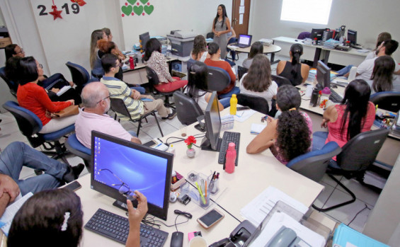 Governo do Tocantins fortalece o regime de colaboração com municípios para elevação dos índices educacionais no primeiro ano do Profe