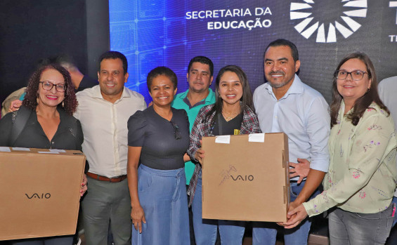 Governador Wanderlei Barbosa parabeniza trabalhadores e celebra o maior patamar de empregados no Tocantins