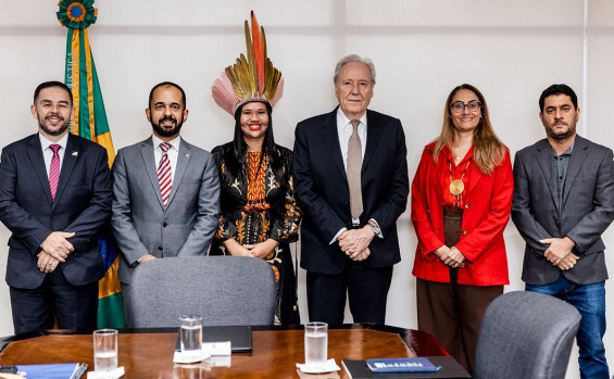 Governo do Tocantins alinha com o Ministério da Justiça ampliação do acesso de comunidades tradicionais aos seus direitos 