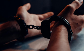Homem condenado pela justiça é preso ao tentar registrar boletim de ocorrência de perda de documentos