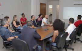Governo do Tocantins apresenta projeto de reforma aos beneficiários da Casa do Estudante de Palmas 

 