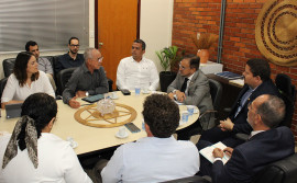 Governo do Tocantins discute projetos de parcerias para desenvolver a geociência e o setor de mineração no Estado