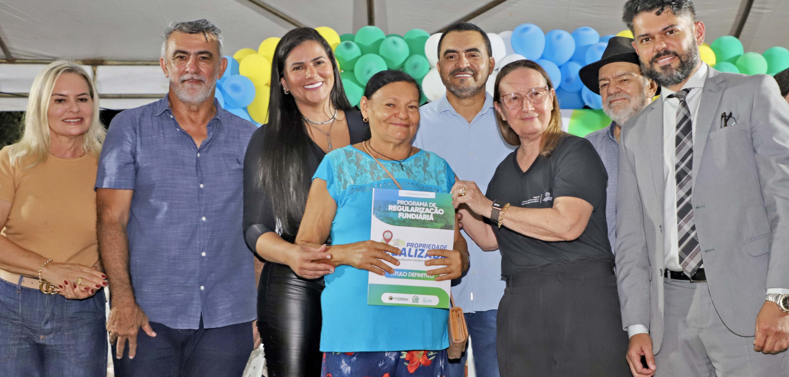 Governo do Tocantins e Prefeitura  de Augustinópolis se unem para entregar melhorias e celebrar os 42 anos da cidade; entrega de títulos fundiários fez parte da programação