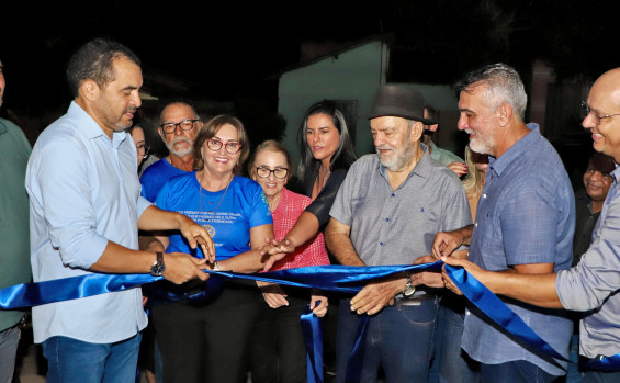 Governador Wanderlei Barbosa celebra o 42º aniversário de  Augustinópolis com entrega de obra e títulos de terra aos moradores do município