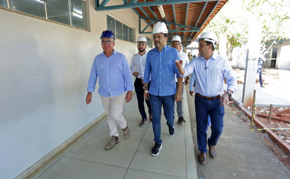 Governador Wanderlei Barbosa visita obras de reformas e melhorias em Colégio Militar de Palmeirópolis